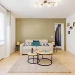 Authentic Studio - 2P - Eiffel Tower