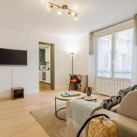 Apartment Authentic - 2p - Eiffel Tower Paris